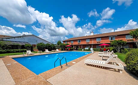 Red Roof Inn Meridian