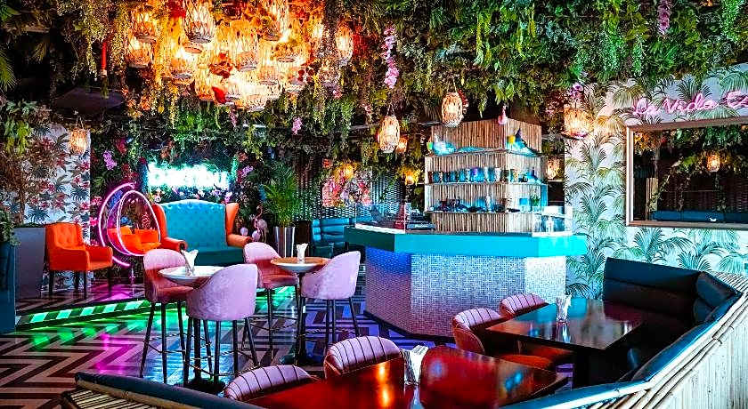 Cristal Hotel Abu Dhabi