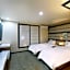 White Tourist Hotel