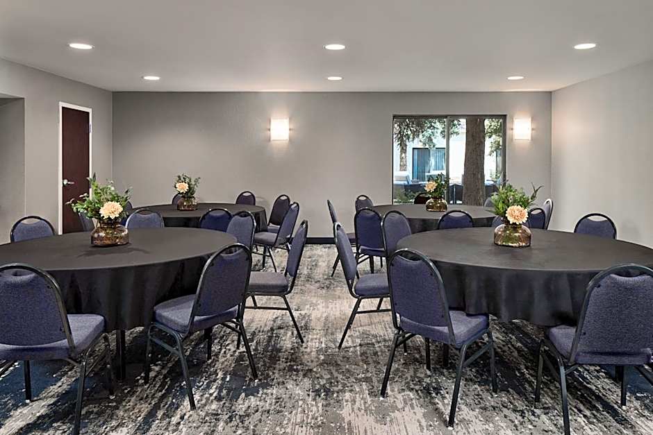 Courtyard by Marriott Fort Collins
