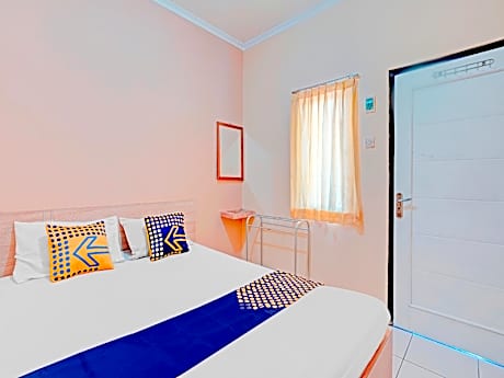 OYO 90622 Hotel Galaksi