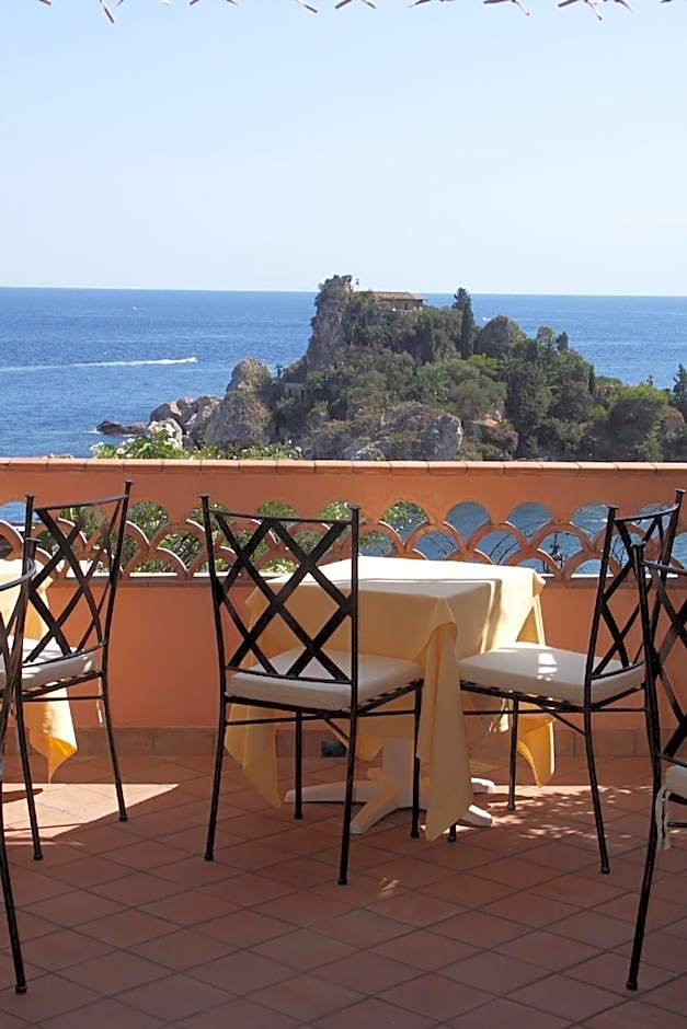 Mendolia Beach Hotel