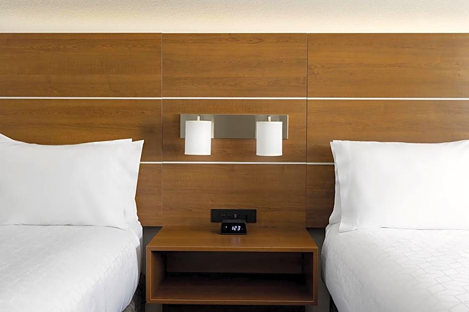 Holiday Inn Express And Suites OAKHURST-YOSEMITE PARK AREA By IHG