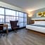Wingate by Wyndham Long Island City