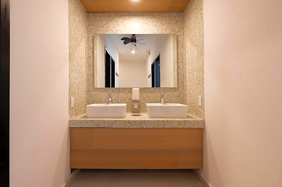 Mayan Monkey Hotel & Hostel Tulum