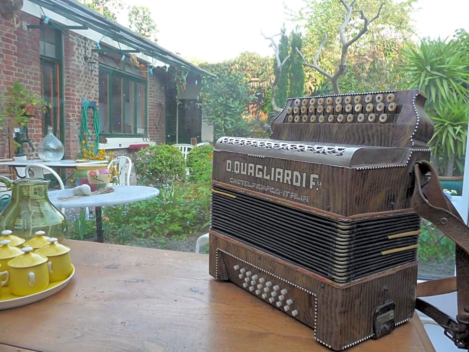 Au Troubadour