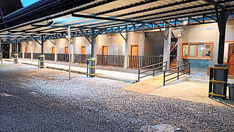 Thongphaphum Place