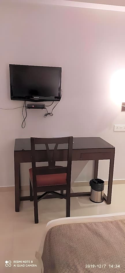 The Curzon Court Hotel