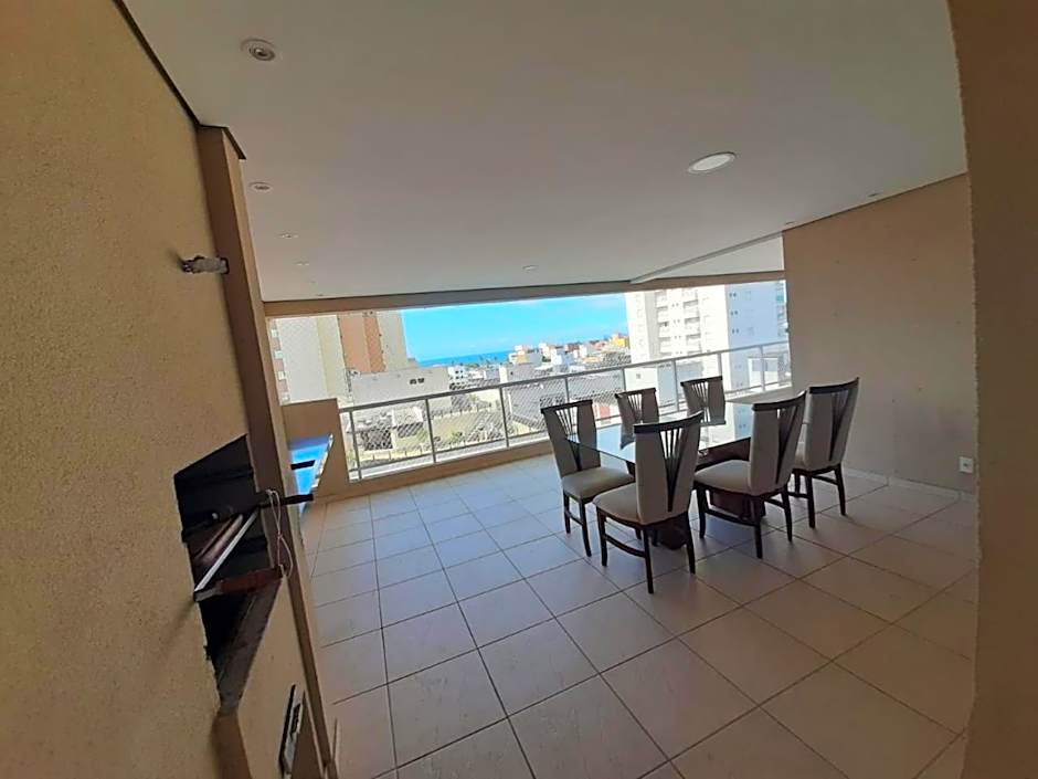 Apartamento encantador com piscina
