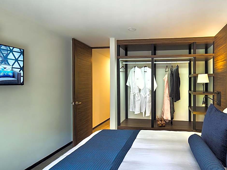 FlowSuites WTC