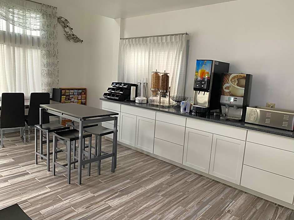 Days Inn by Wyndham Waynesville NC