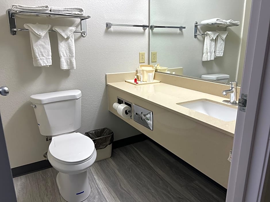 Baymont by Wyndham Omaha SW