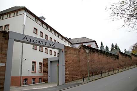 ALCATRAZ Hotel am Japanischen Garten