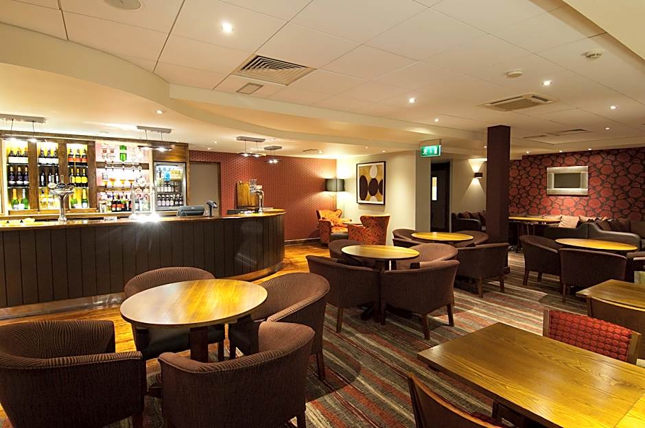 Premier Inn Lon Heathrow Airport T2 & T3 (Bath Rd)
