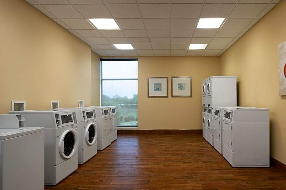 SpringHill Suites by Marriott Orlando at FLAMINGO CROSSINGS Town