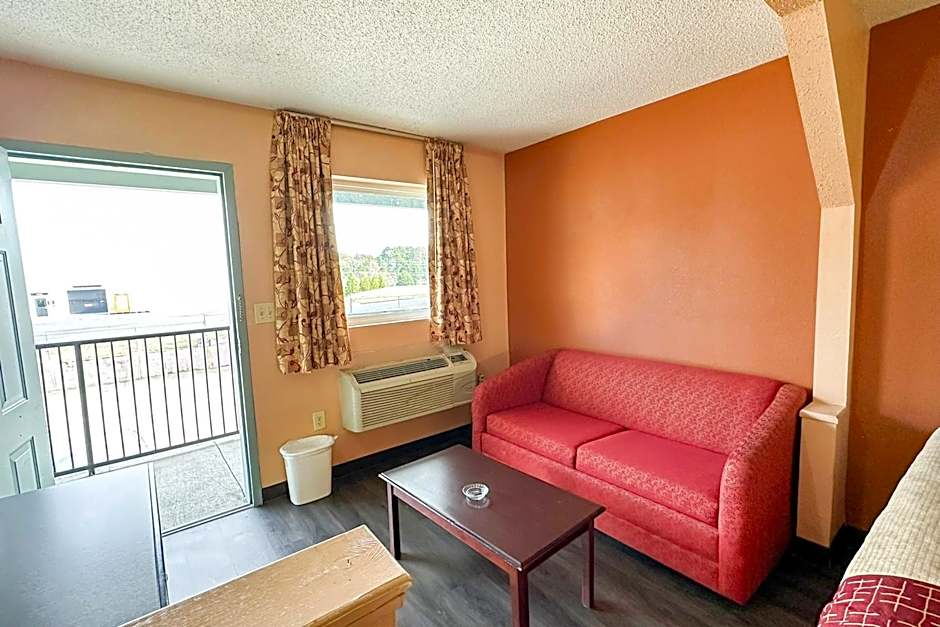 Garden Inn & Suites