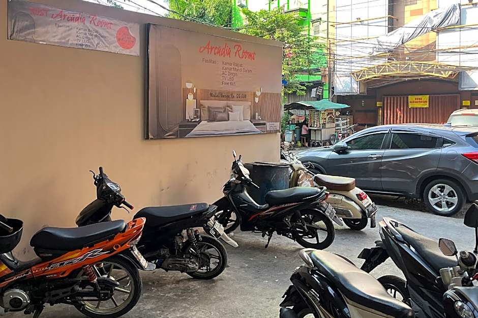 Arcadia Rooms RedPartner