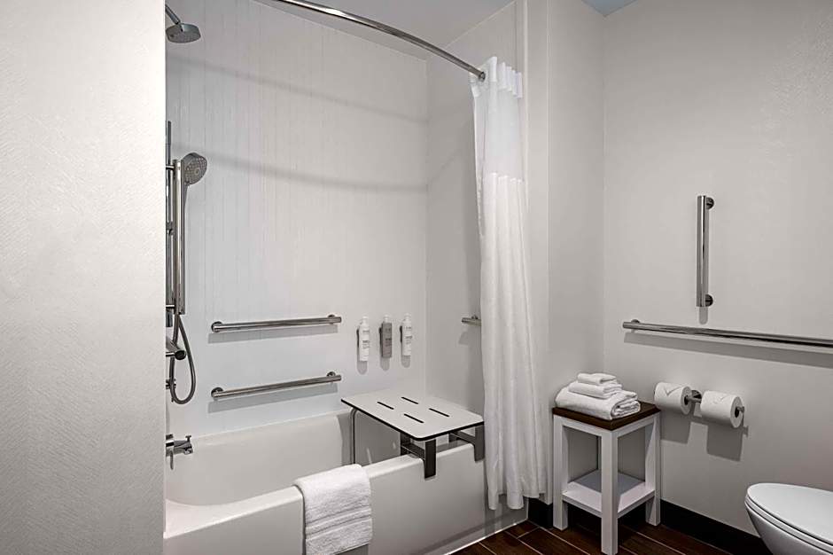 Hampton Inn & Suites by Hilton Pittsboro