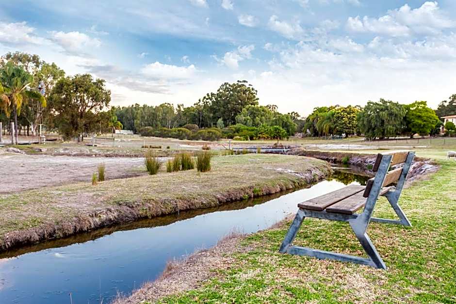 The Swan Valley Retreat