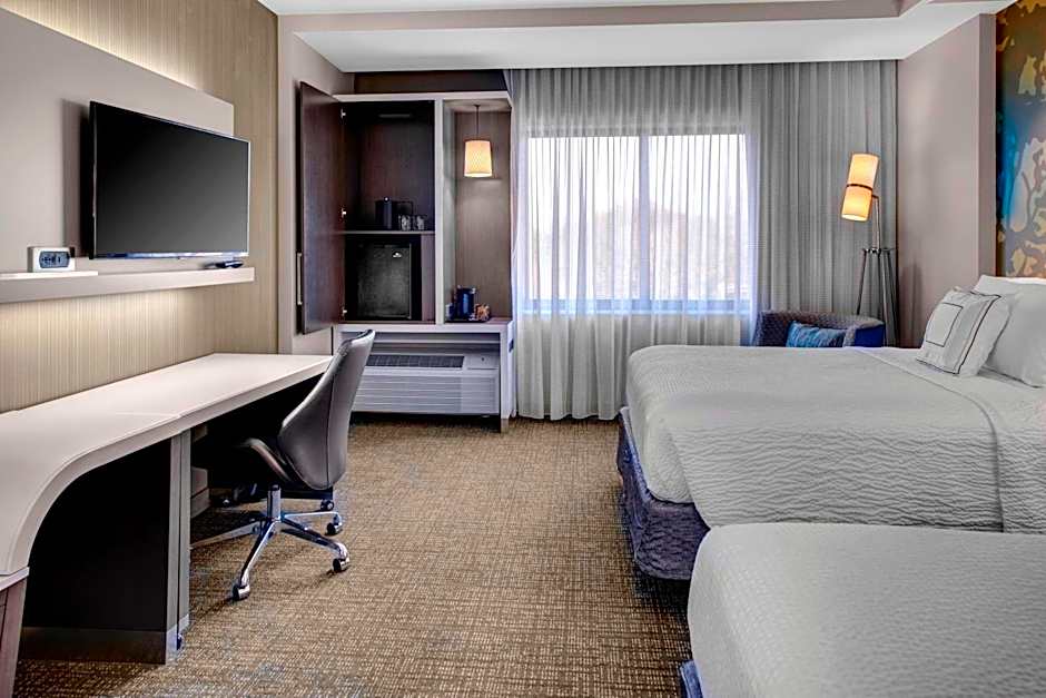 Courtyard by Marriott Carrollton