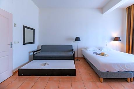 Superior Studio with kitchenette