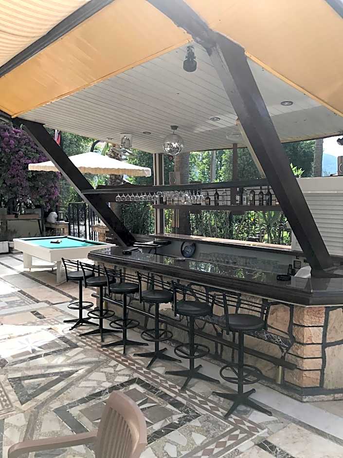 Blue Yacht Marina Apart Hotel