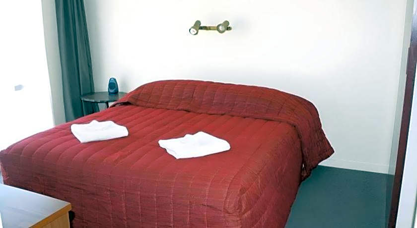 Oxford Court Motel