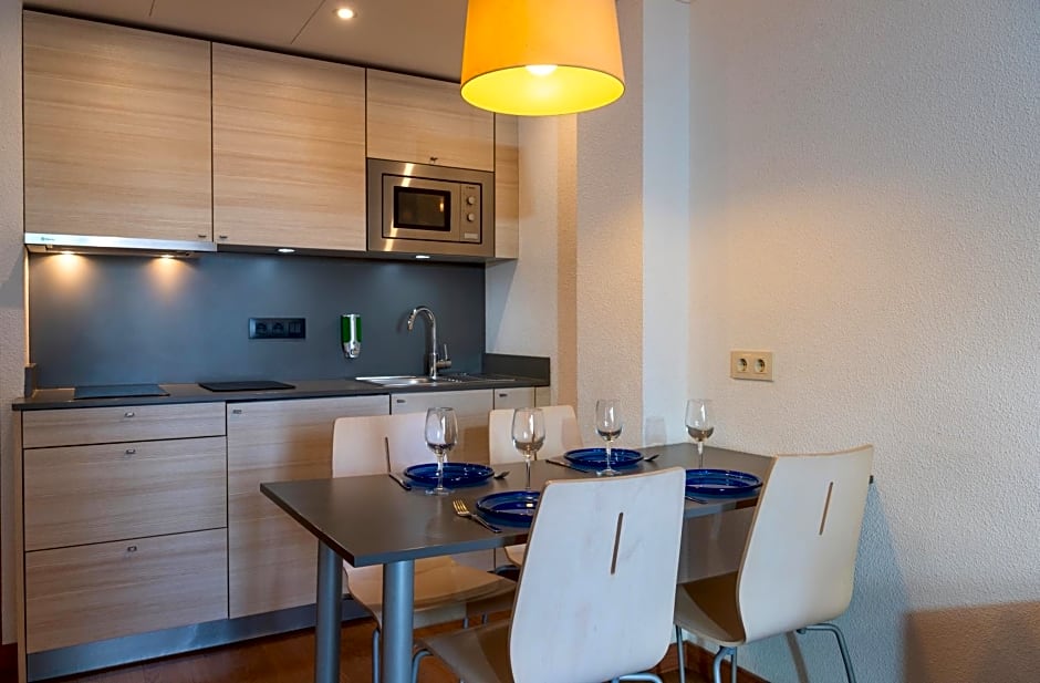 Almirall Apartaments