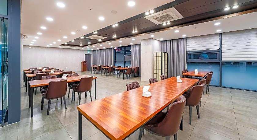 GOLDEN TULIP ESSENTIAL NAMGANG