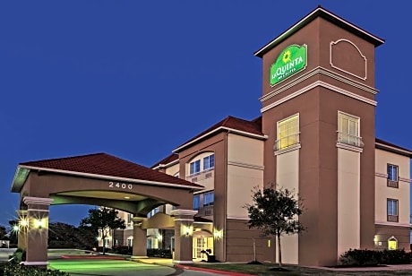 La Quinta by Wyndham Angleton