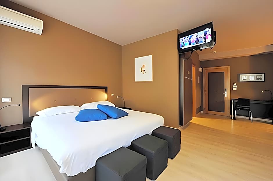 Hotel M14