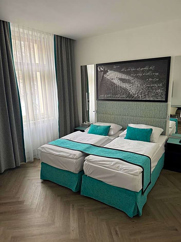 Red & Blue Design Hotel Prague