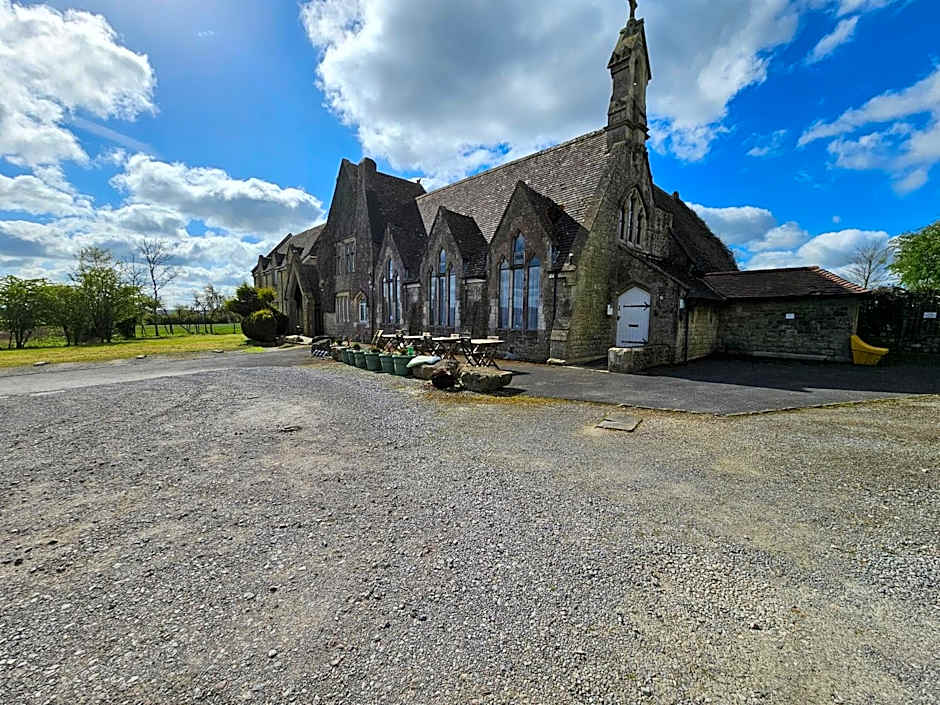 Schoolhouse Restaurant and Hotel