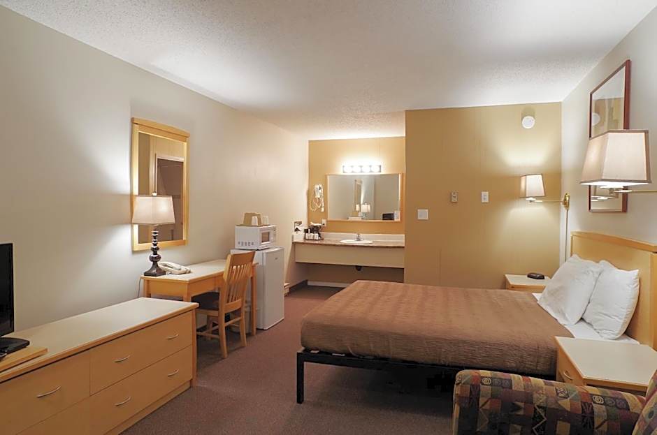 Canadas Best Value Inn and Suites Fernie