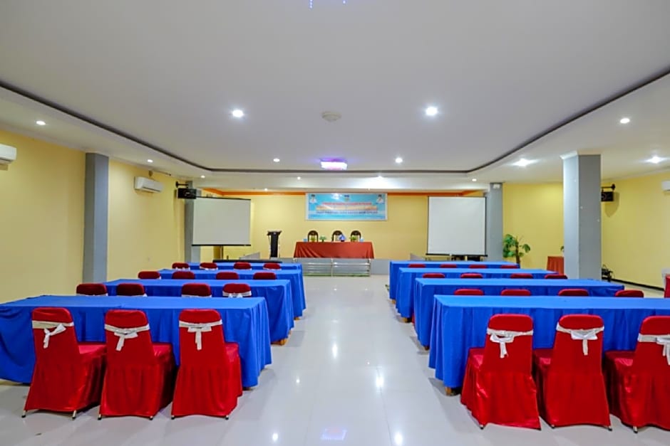 RedDoorz near Citraland Waterpark Kendari