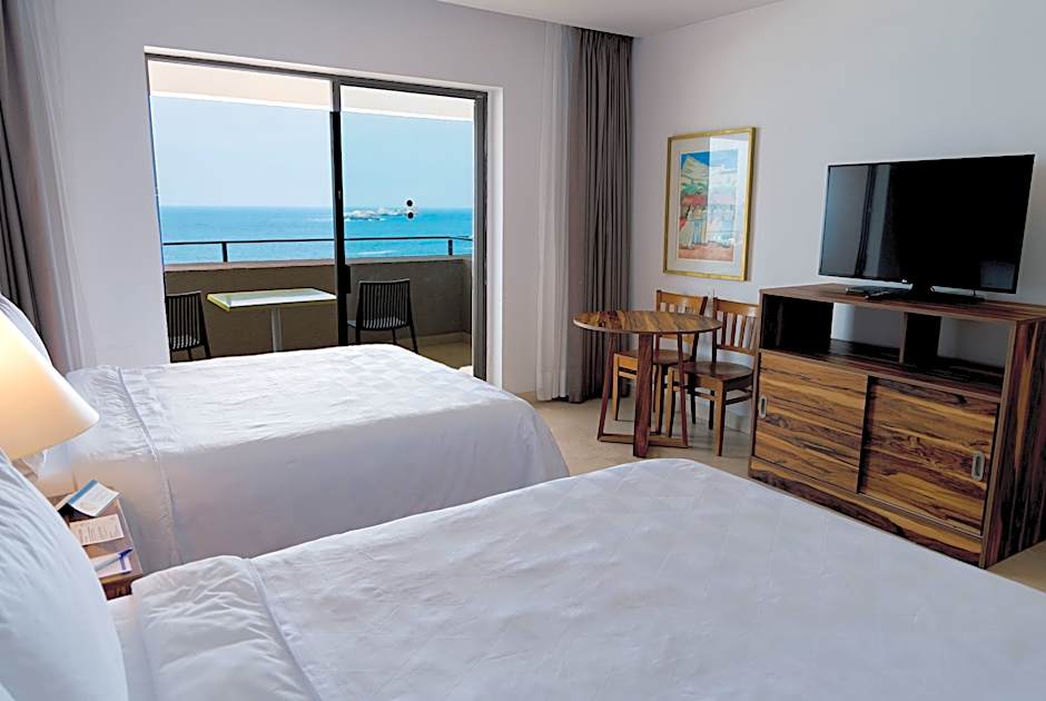 Standard 2 Double Beds, Ocean View — 4 fotoğraftan 1. fotoğraf