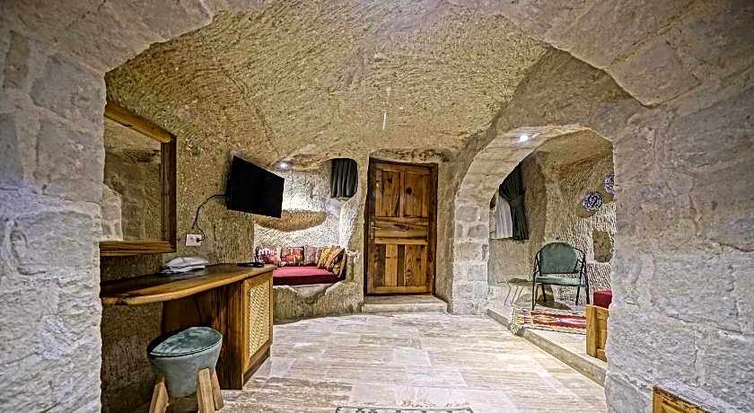Vigneron Cave Hotel