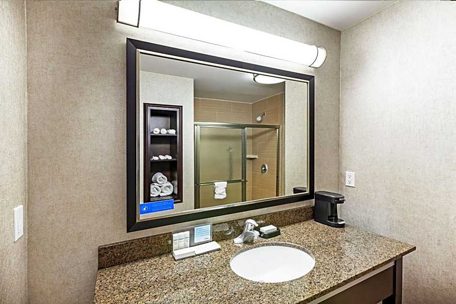 Hampton Inn By Hilton & Suites Houston/League City