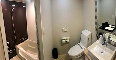 Superior Single Room - Smoking - No Daily Cleaning