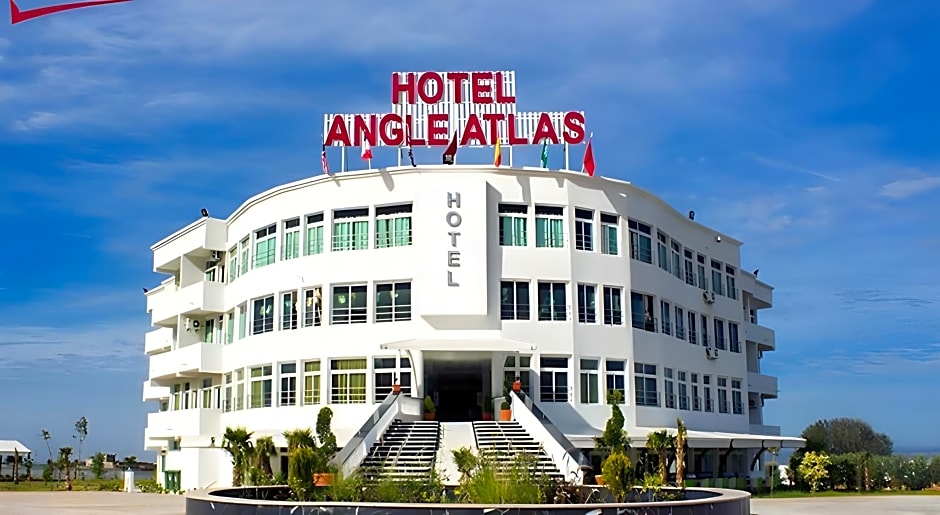 Angle Atlas Hotel