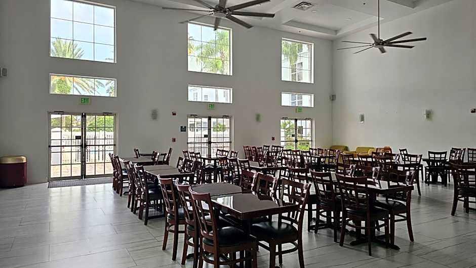 SureStay Plus by Best Western Orlando Lake Buena Vista