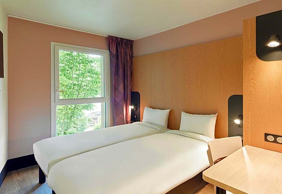 B&B HOTEL Paris Romainville Noisy-le-Sec