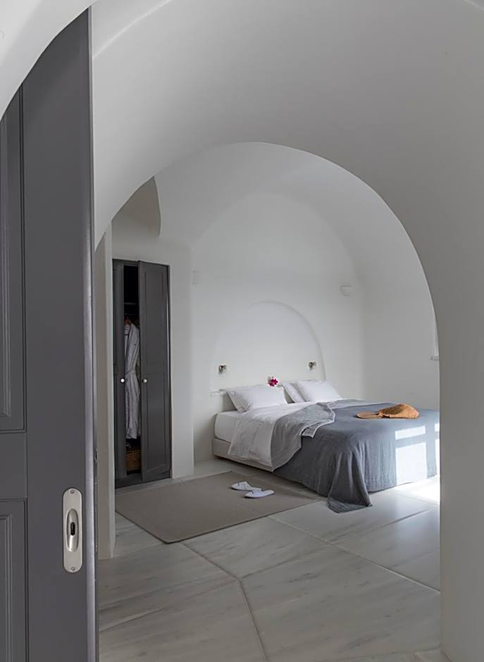 Perivolas Hotel