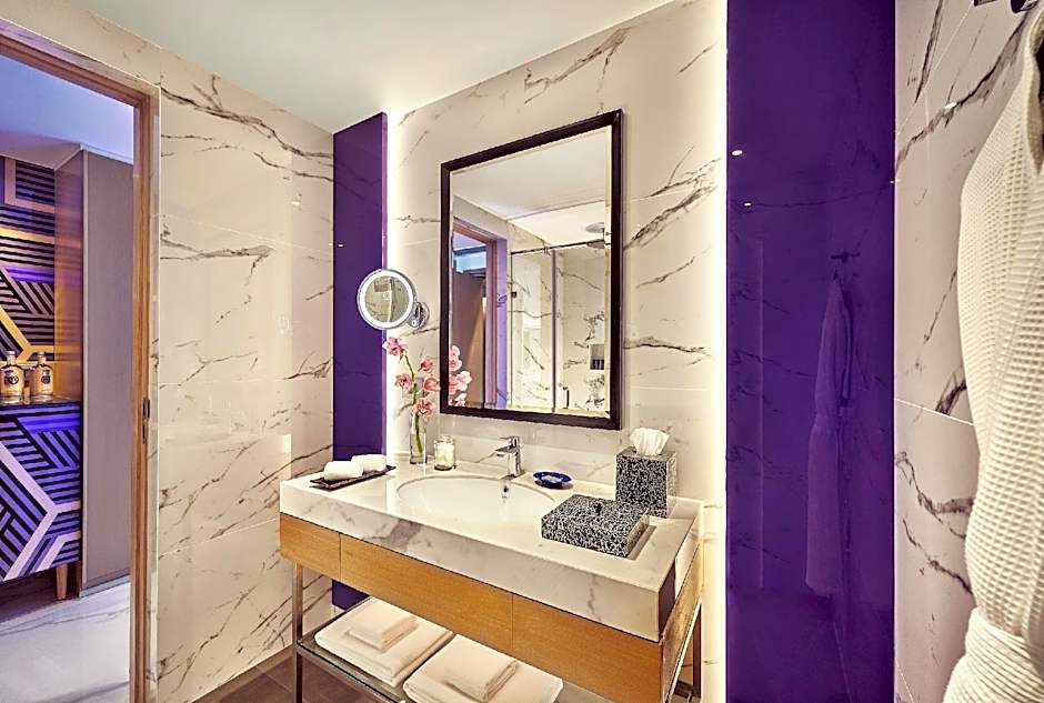 Vivanta Navi Mumbai, Turbhe