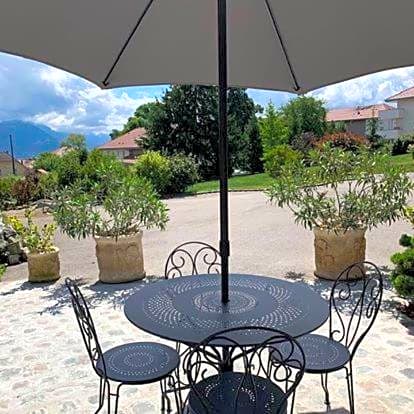 Le Paon Bleu Annecy Poisy