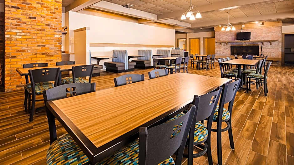 Best Western Woodhaven Inn