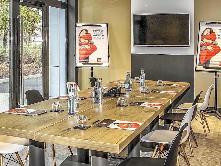 ibis Saint-Genis-Pouilly Geneve