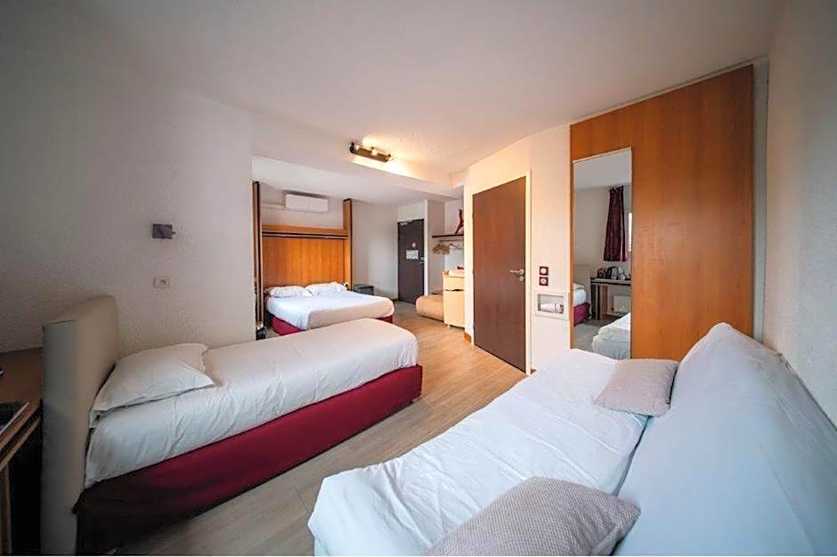 Brit Hotel La Bonne Etape