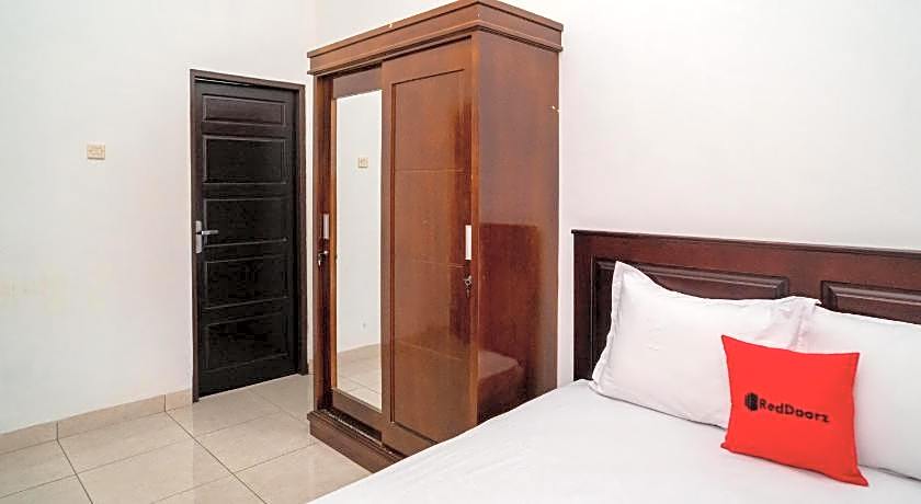 RedDoorz syariah @ Jalan Tingang Palangkaraya