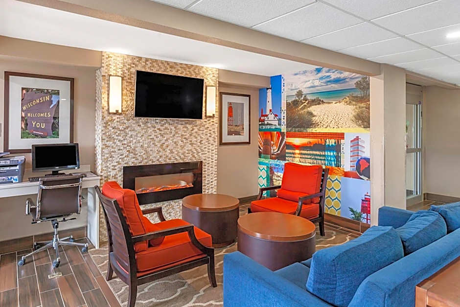 Clarion Pointe Racine - Mount Pleasant